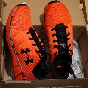 UNDER ARMOUR SHOES